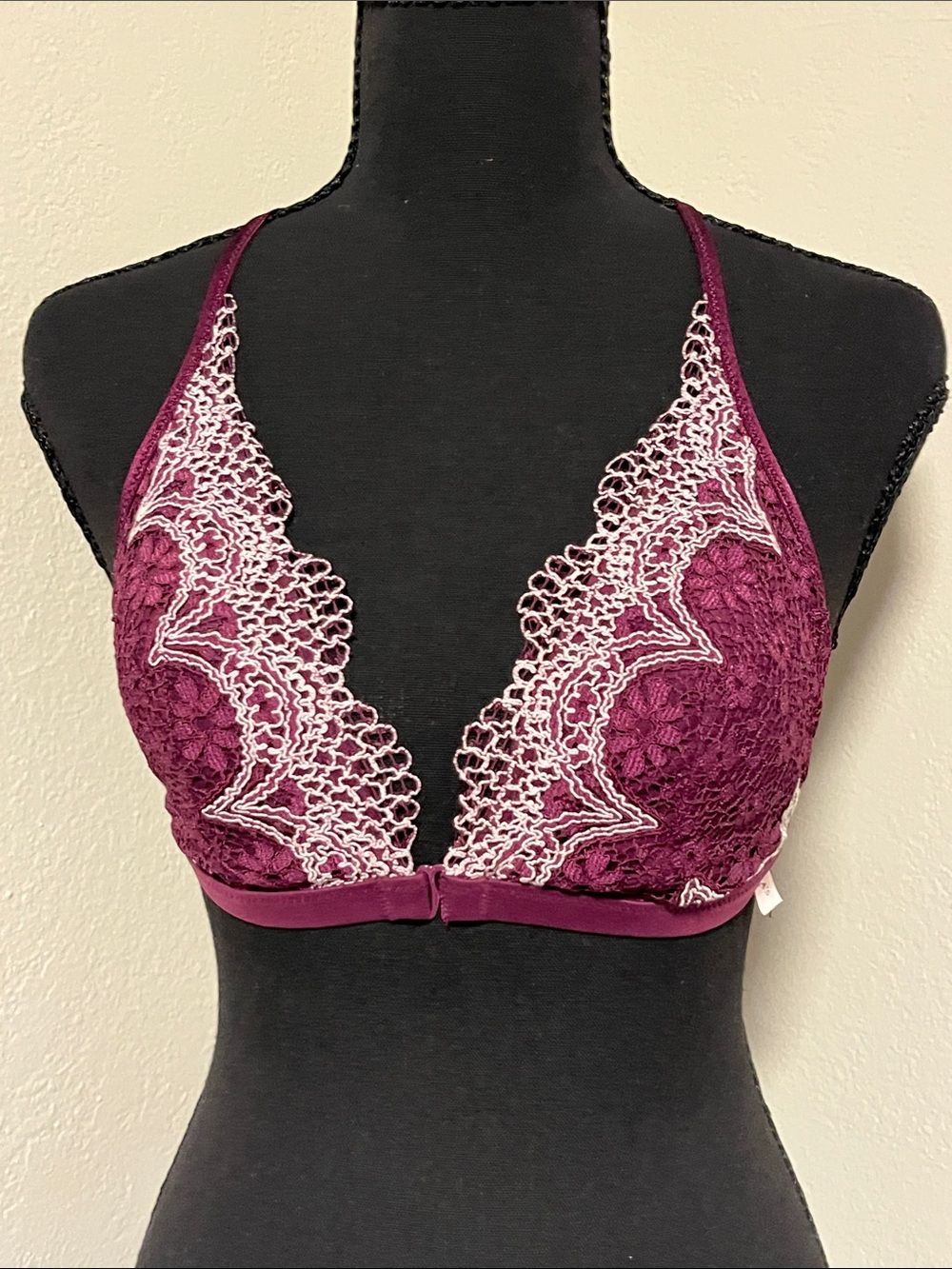 NWT Victoria's Secret Body by Victoria Bralette-Medium